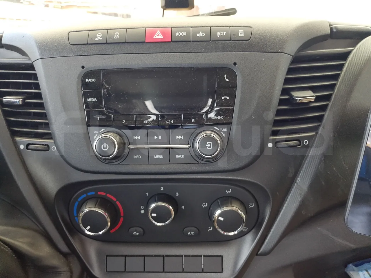 Iveco Indcar WGIVMY11 MOBI SCUOLABUS - EUR6 - 100Kw - 8,592m - onboard devices 2