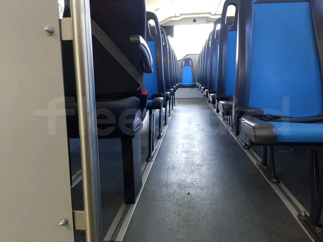 Iveco Indcar WGIVMY11 MOBI SCUOLABUS - EUR6 - 100Kw - 8,592m - seat brackets photo