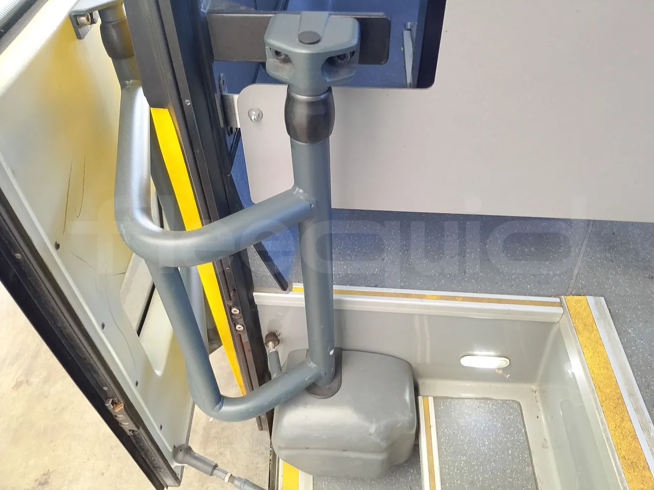 Iveco Indcar WGIVMY11 MOBI SCUOLABUS - EUR6 - 100Kw - 8,592m - door mechanism photo