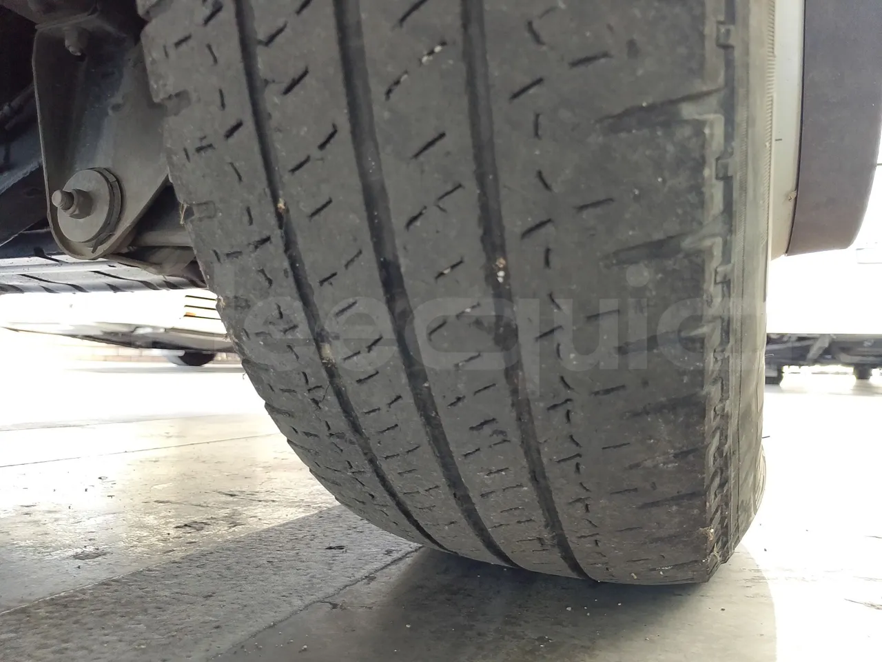 Iveco Indcar WGIVMY11 MOBI SCUOLABUS - EUR6 - 100Kw - 8,592m - tread condition front tires right