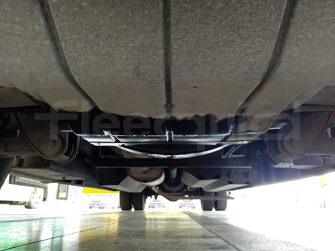 Iveco Indcar WGIVMY11 MOBI SCUOLABUS - EUR6 - 100Kw - 8,592m - front undercarriage from front
