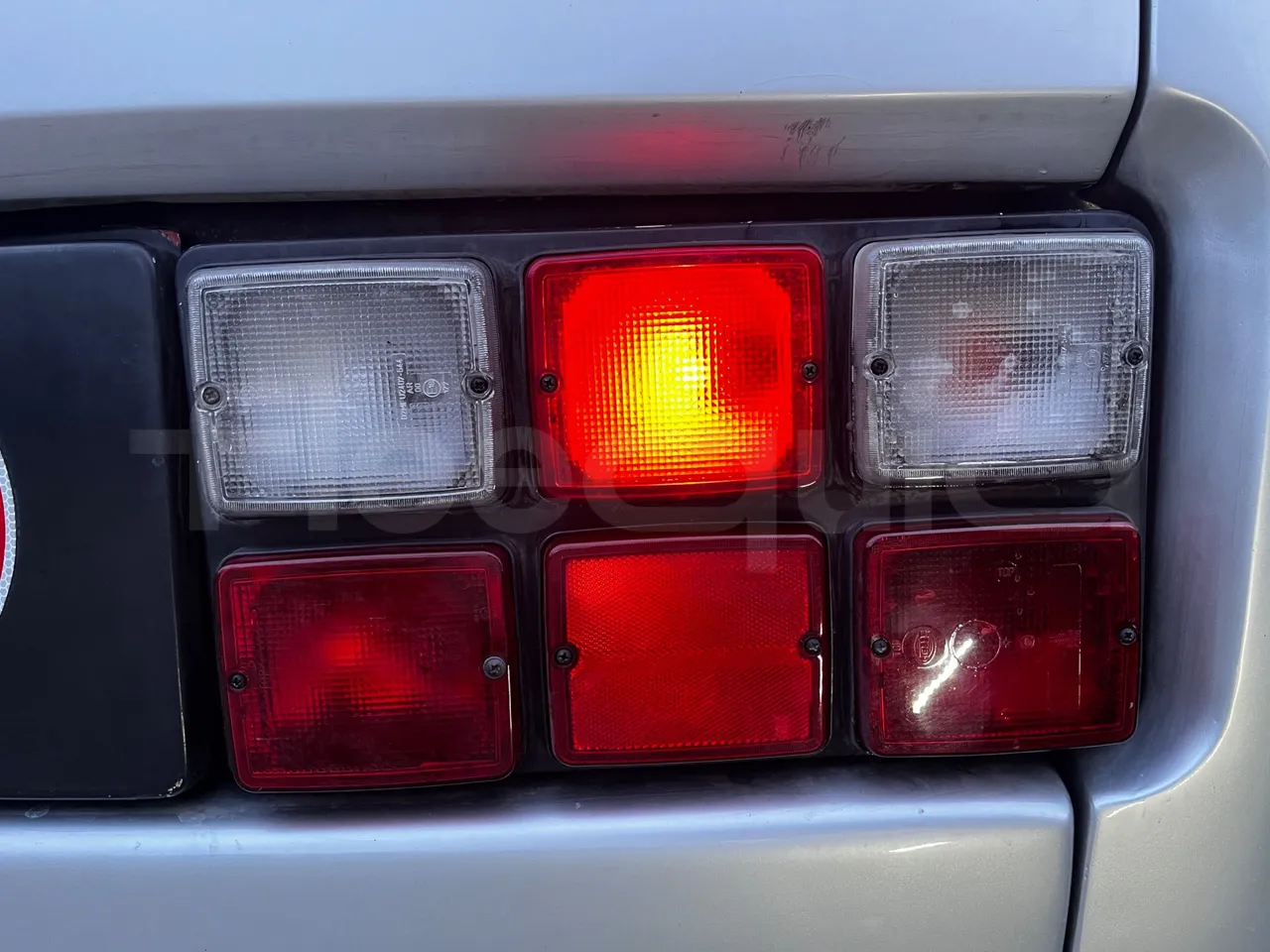 Iveco 380 12.38 - Euro2 - 276kW - 12mt - jack and driver keys