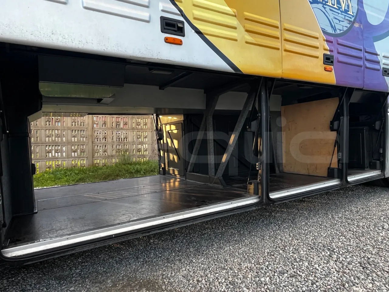 Iveco 380 12.38 - Euro2 - 276kW - 12mt - internal frame rust check