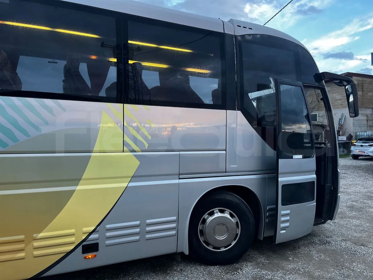 Iveco 380 12.38 - Euro2 - 276kW - 12mt - platform open photo