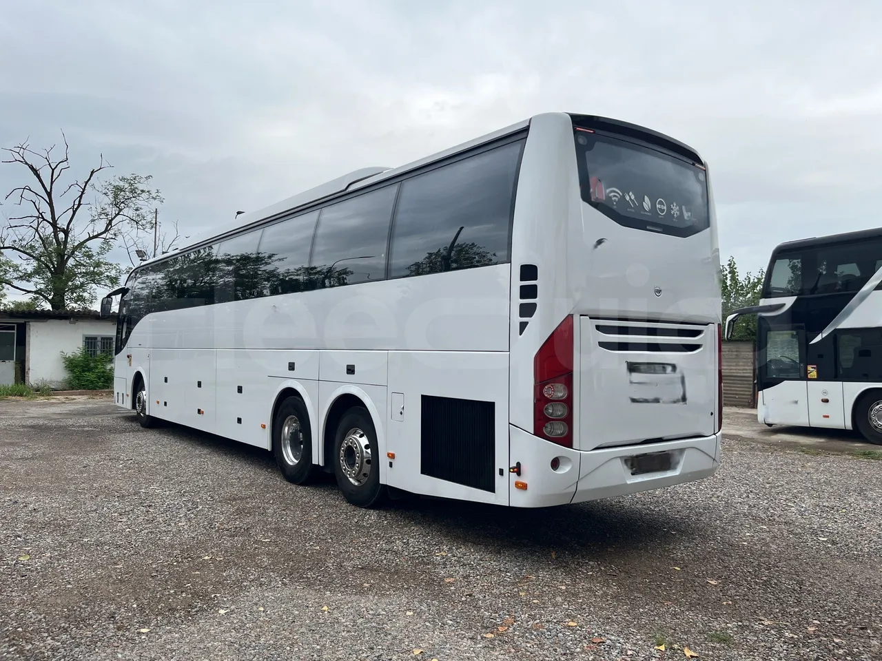 Volvo 9700 - 3/4 Rear Left Side
