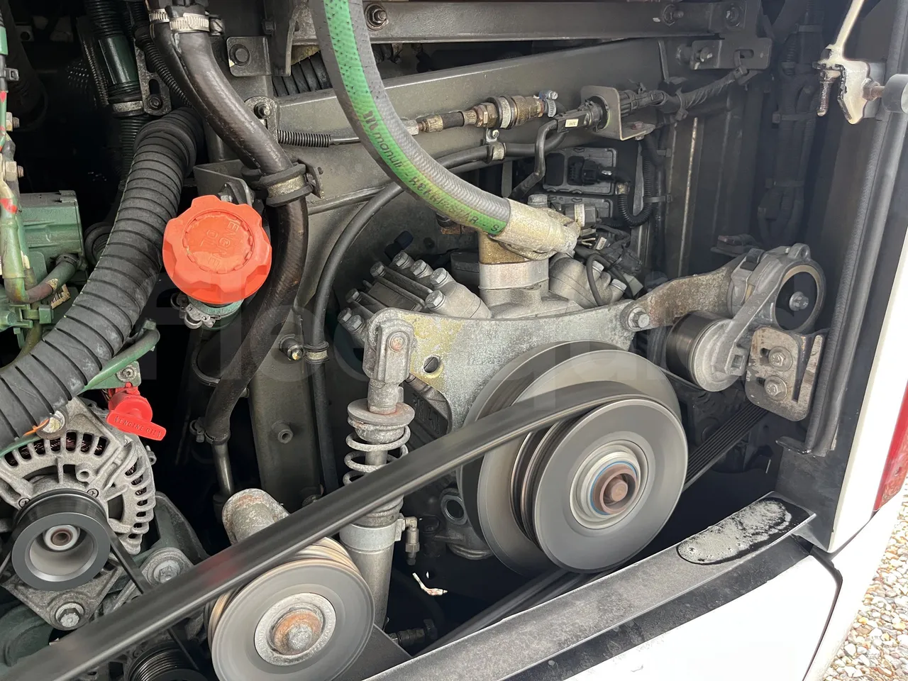 Volvo 9700 - Air Conditioning Compressor