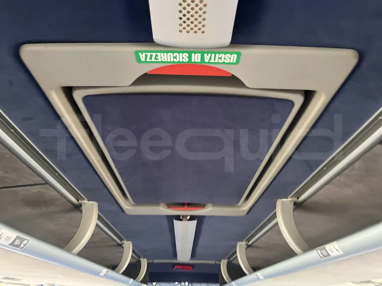 Volvo 9700 - Roof Hatch 1