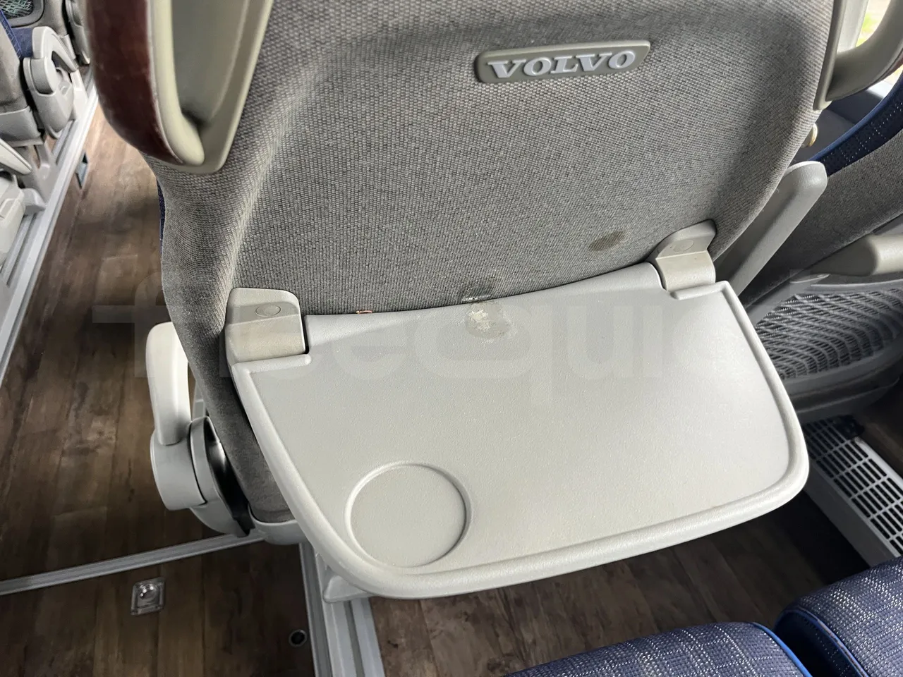 Volvo 9700 - Table