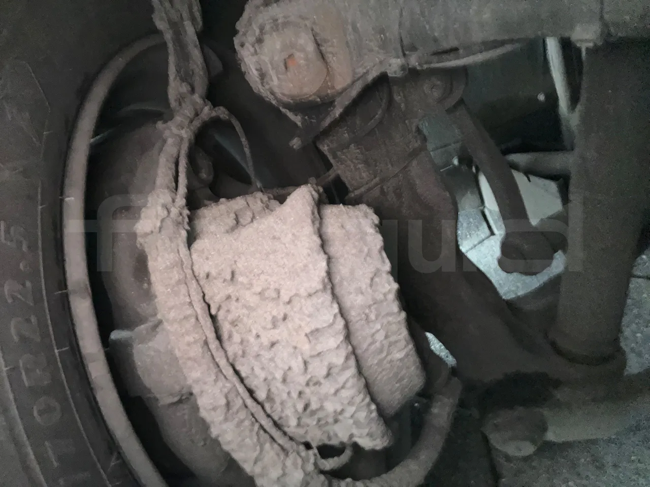 Mercedes-Benz Citaro 628 02 - Euro 6 - 220 kW - 12.140 mt - front brake calipers right