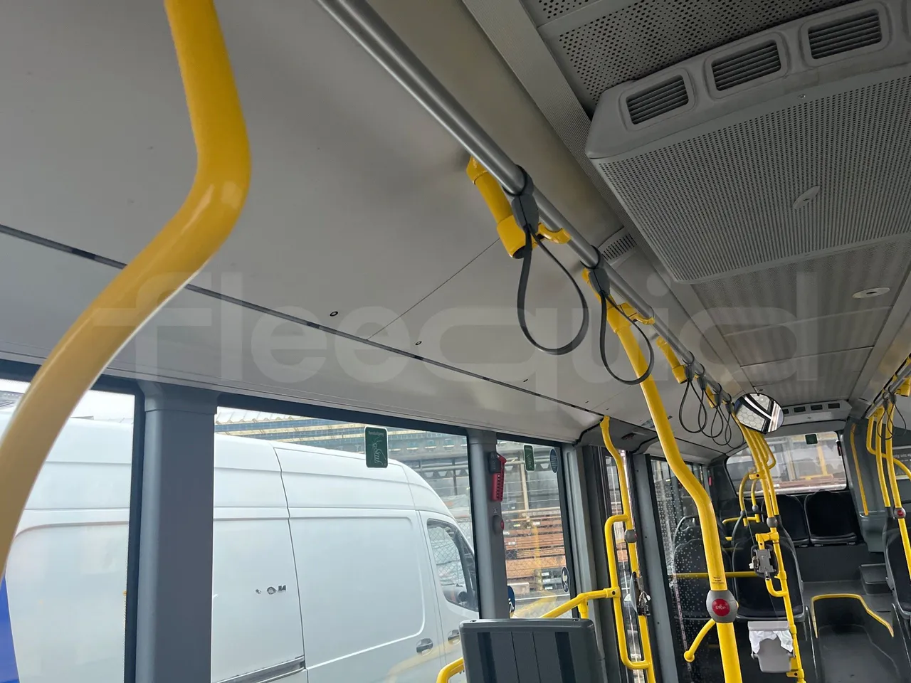 Mercedes-Benz Citaro 628 02 - Euro 6 - 220 kW - 12.140 mt - handrails photo