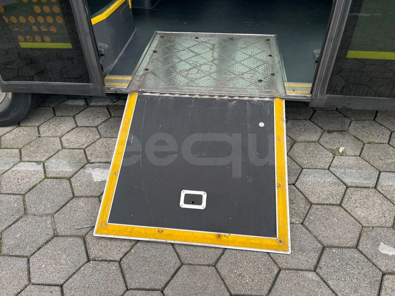 Mercedes-Benz Citaro 628 02 - Euro 6 - 220 kW - 12.140 mt - platform open photo