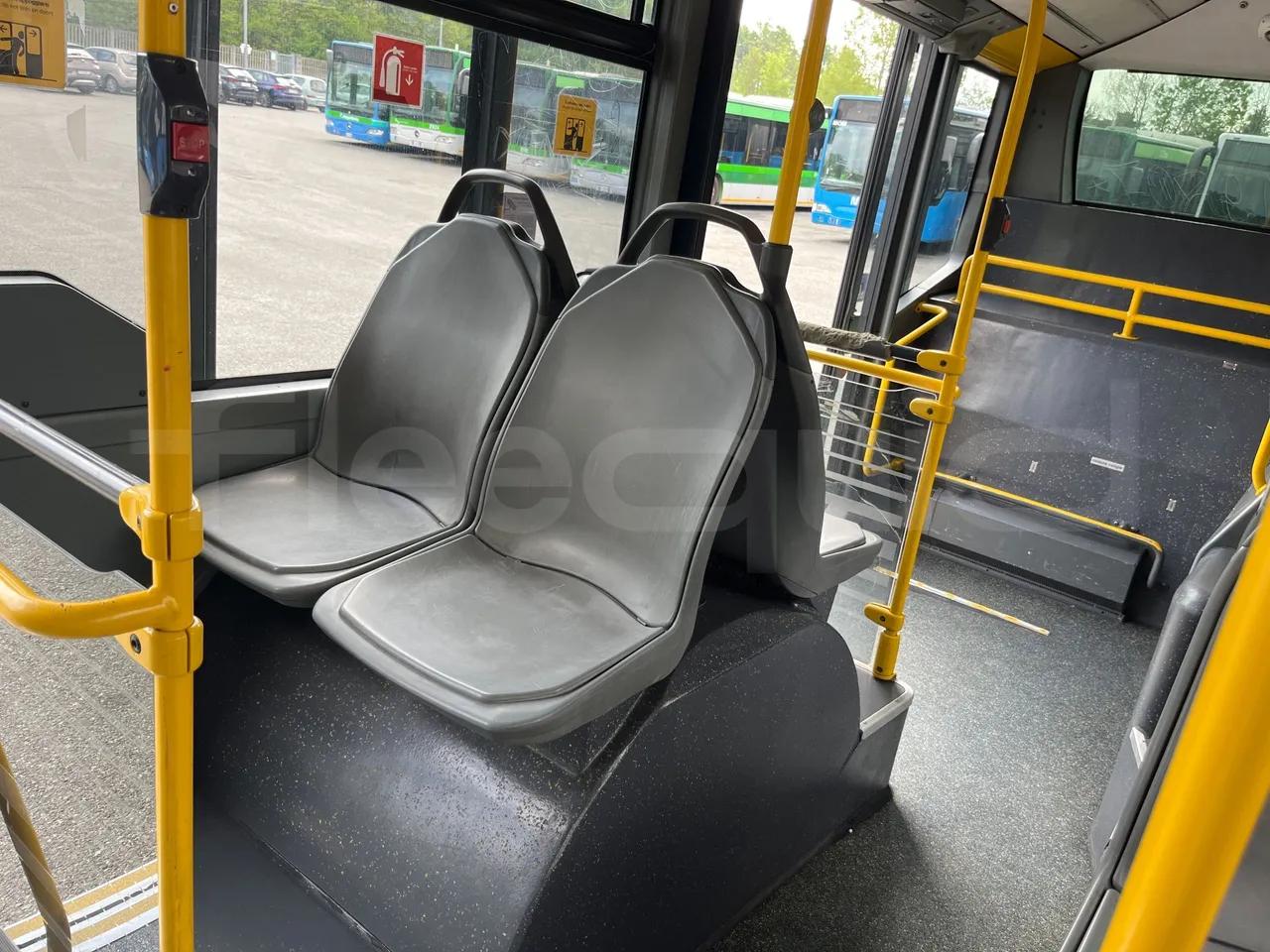 Mercedes-Benz Citaro G 0530 - Euro5 - 260kW - 17.940mt - armrest detail photo