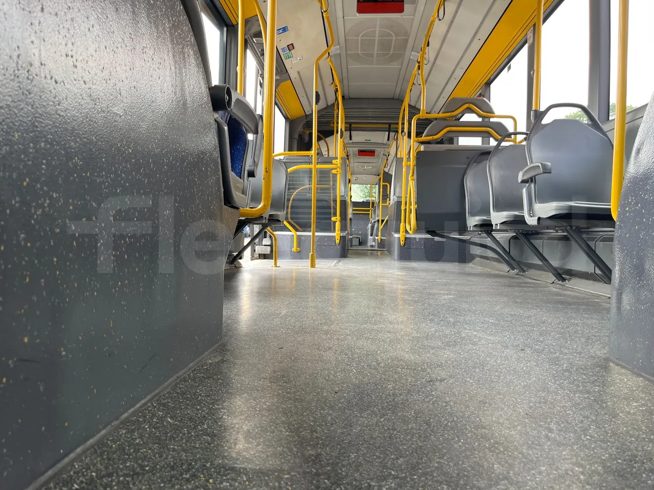 Mercedes-Benz Citaro G 0530 - Euro5 - 260kW - 17.940mt - seat brackets photo