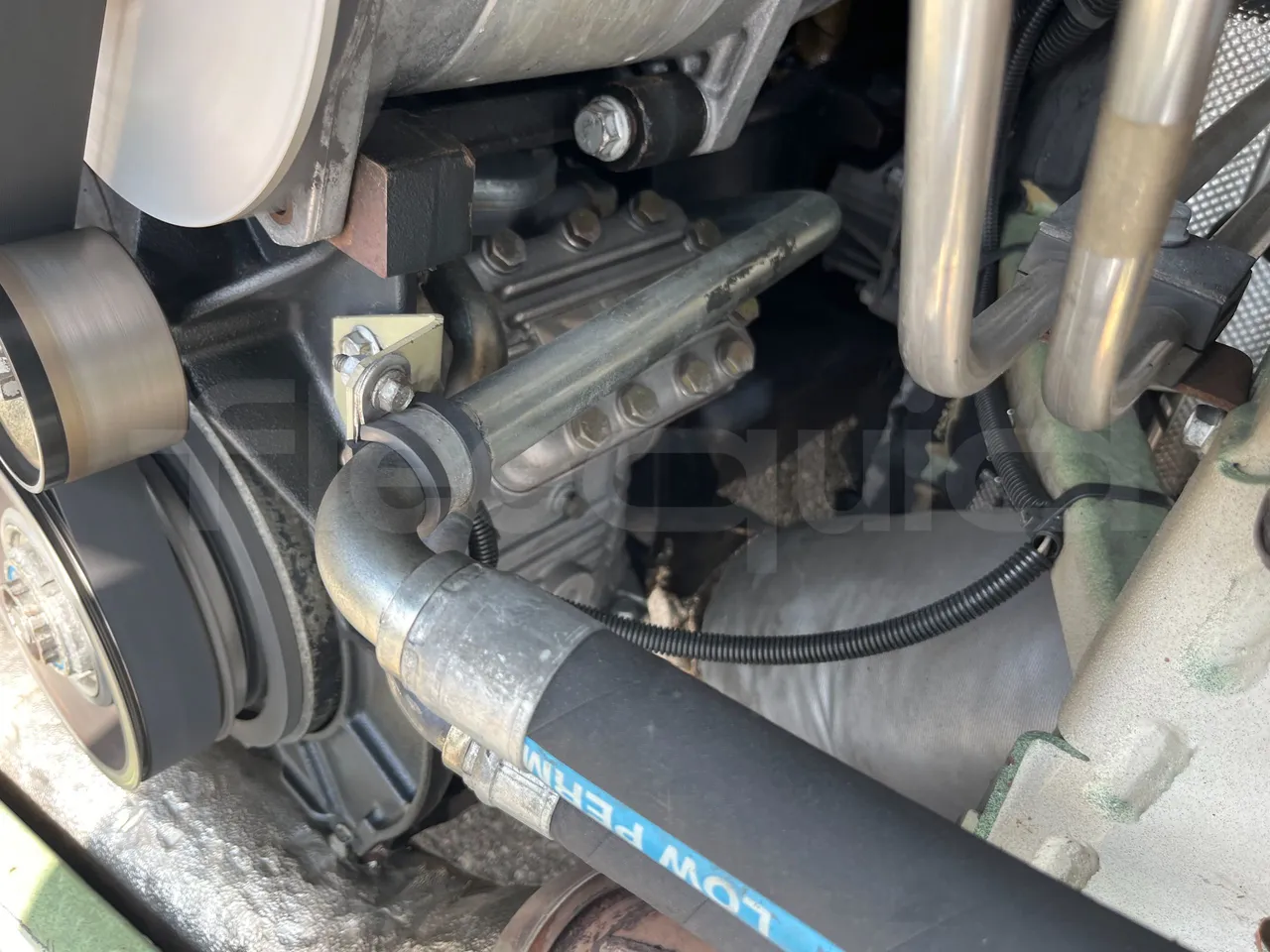 Mercedes-Benz Citaro G 0530 - Euro5 - 260kW - 17.940mt - air conditioning compressor