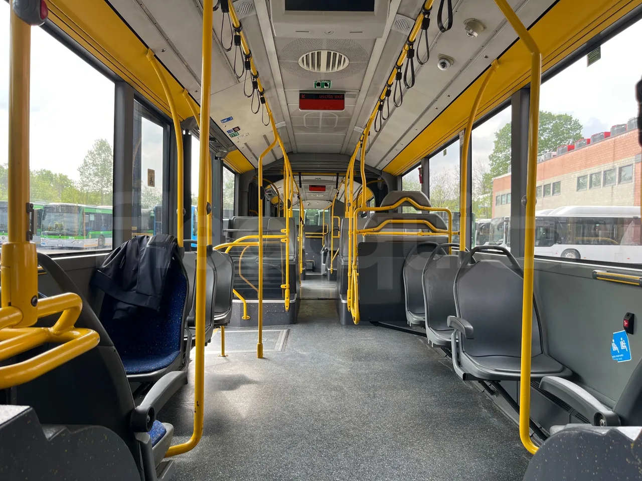 Mercedes-Benz Citaro G 0530 - Euro5 - 260kW - 17.940mt - interior reverse seats driver height