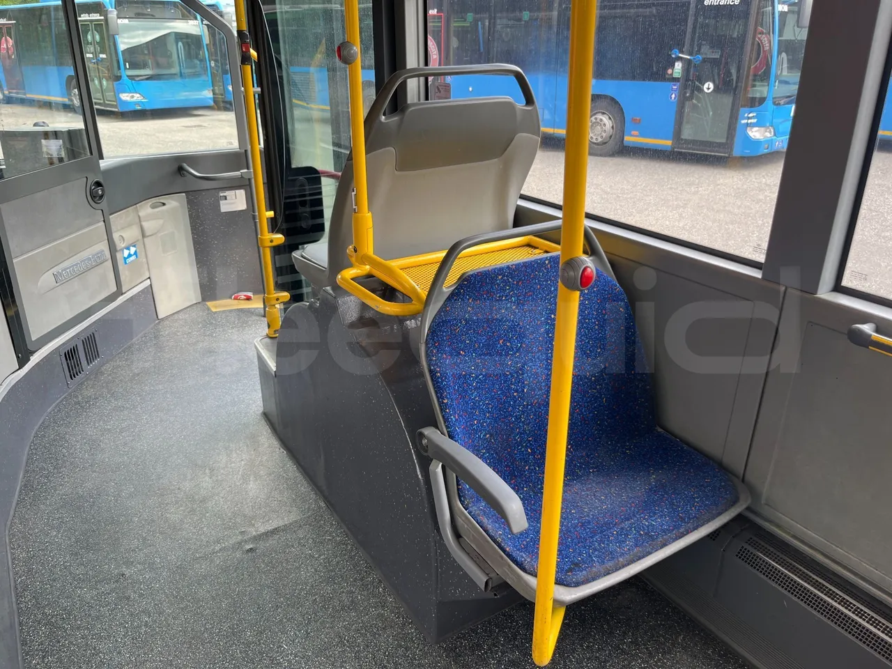 Mercedes-Benz Citaro G 0530 - Euro5 - 260kW - 17.940mt - monitor detail photo