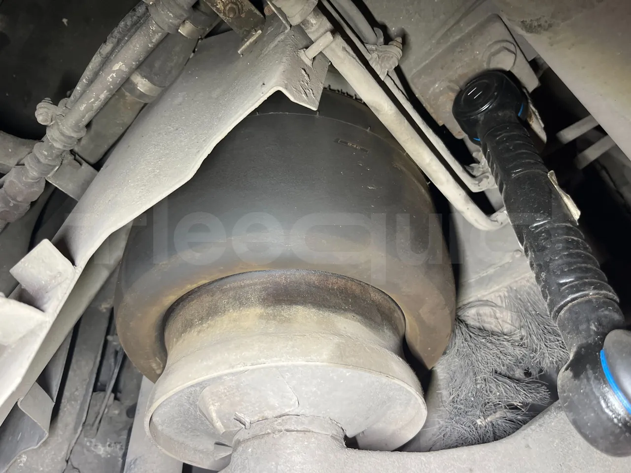 Mercedes-Benz Citaro G 0530 - Euro5 - 260kW - 17.940mt - axle 3 air springs 2 left