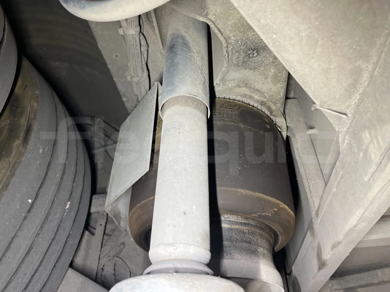 Mercedes-Benz Citaro G 0530 - Euro5 - 260kW - 17.940mt - axel 3 shock absorbers 1 right