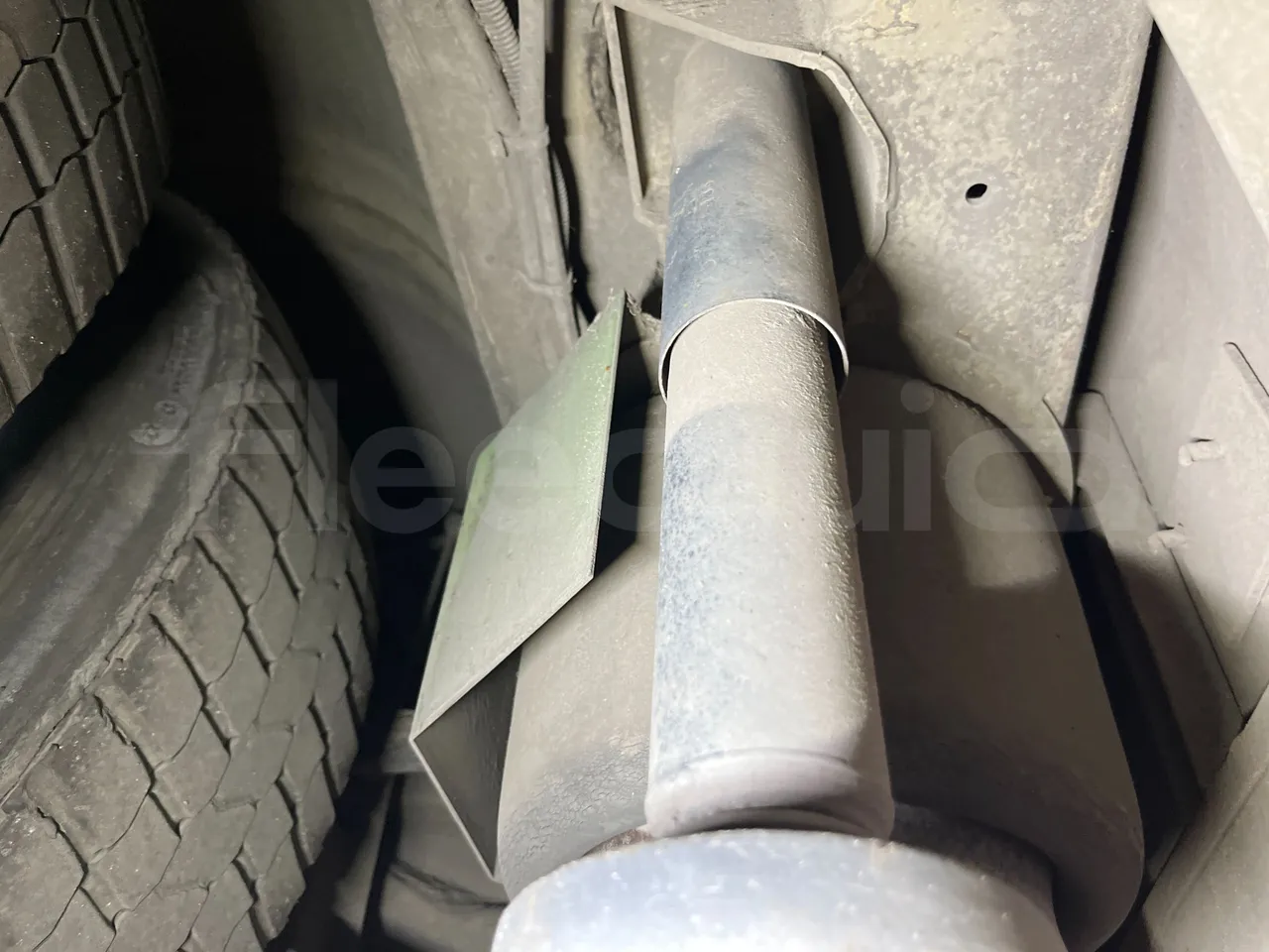 Mercedes-Benz Citaro G 0530 - Euro5 - 260kW - 17.940mt - axle 2 shock absorbers 1 right