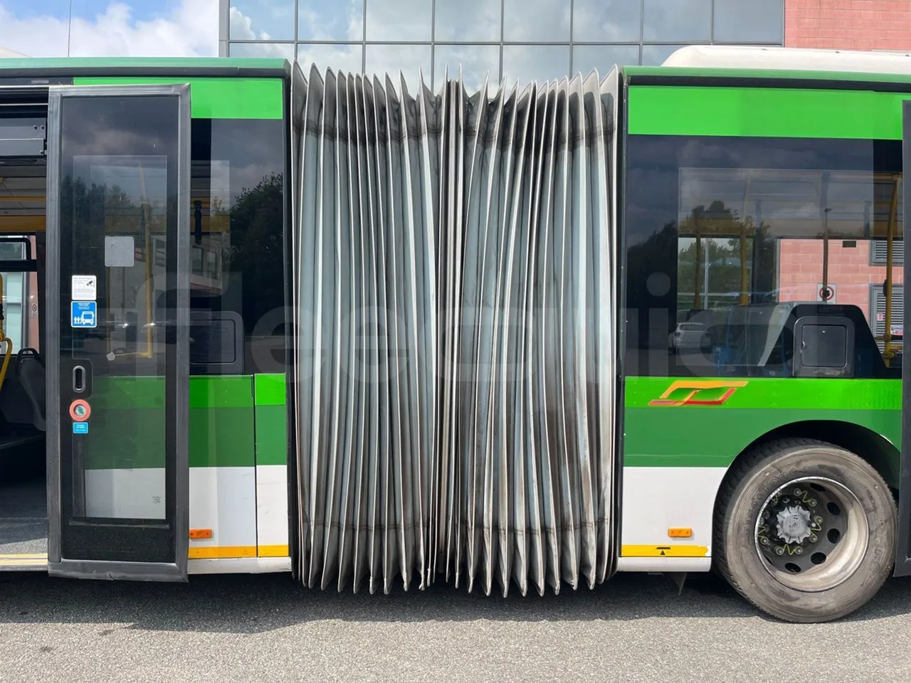 Mercedes-Benz Citaro G 0530 - Euro5 - 260kW - 17.940mt - turntable external (18m)