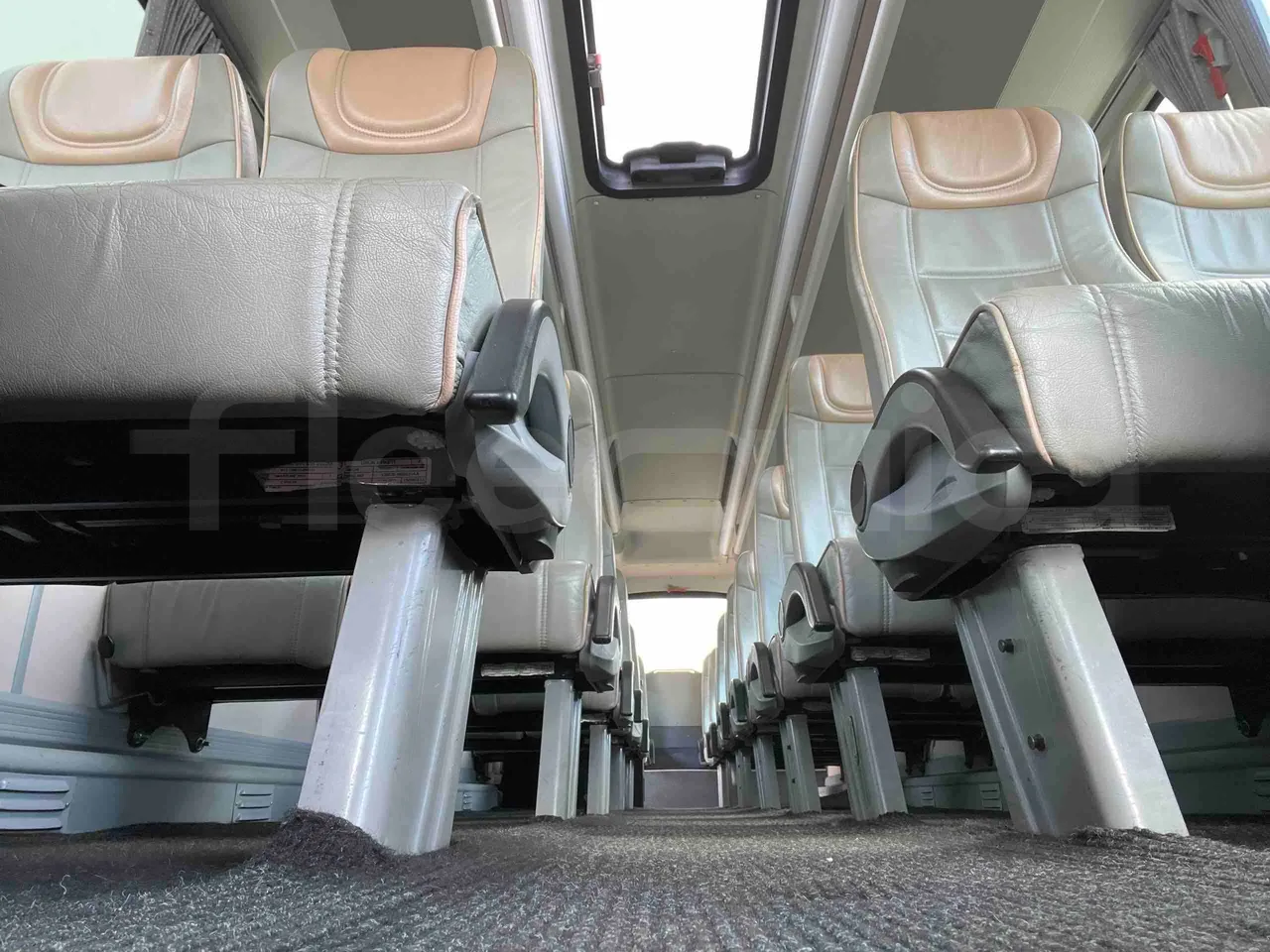 Otokar Navigo - seat brackets photo