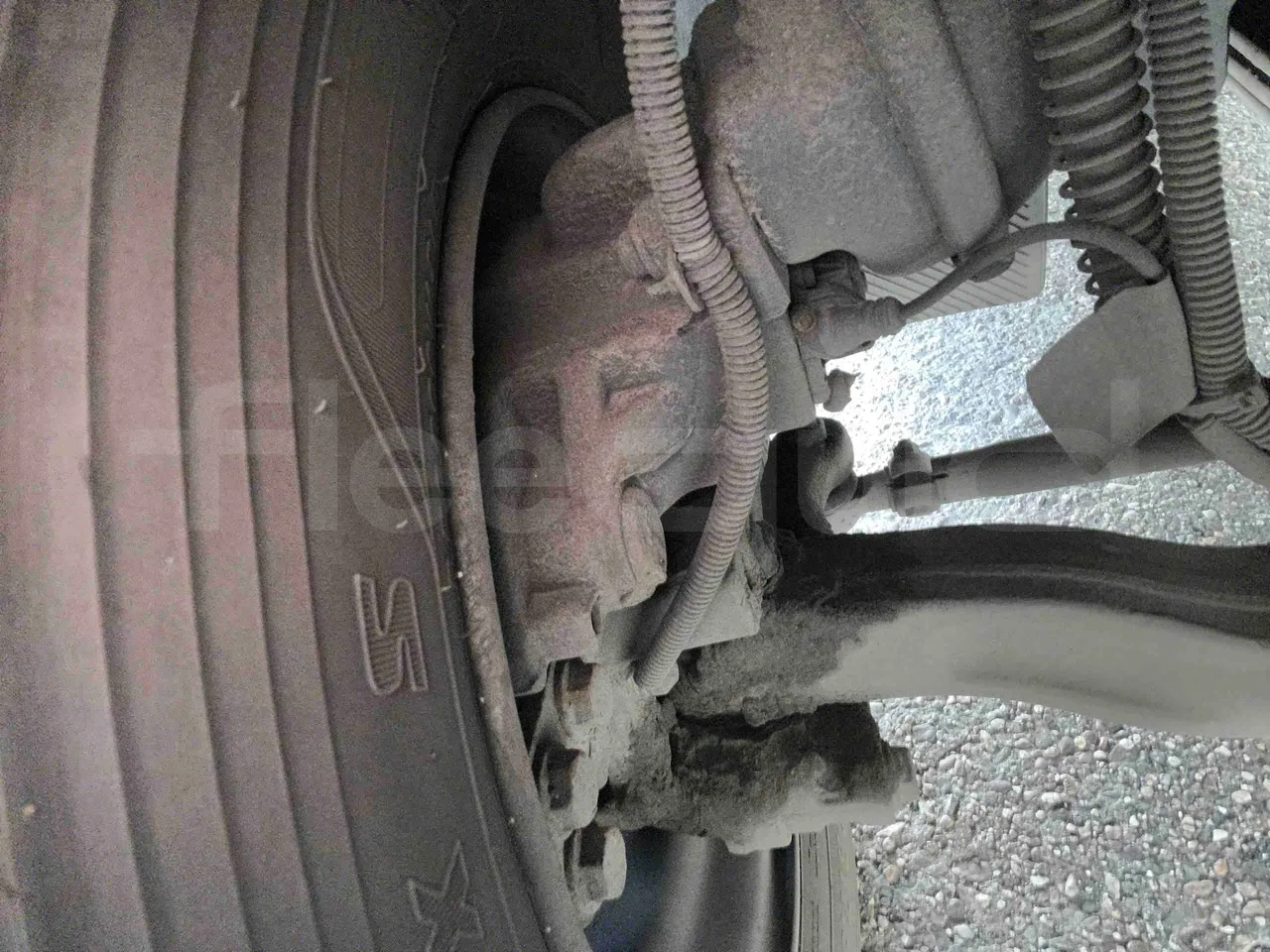 Otokar Navigo - front brake calipers right
