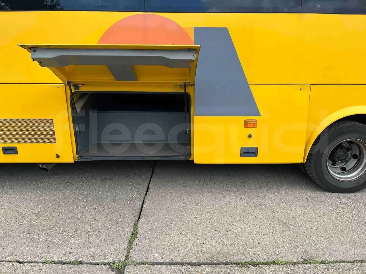 Otokar Navigo - luggage rack photo