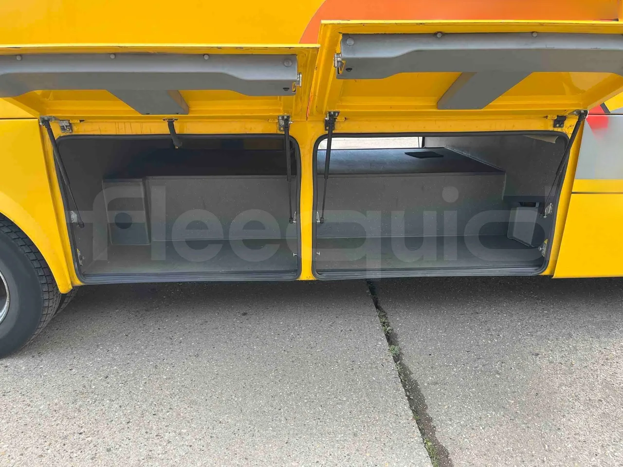 Otokar Navigo - under carpet photo