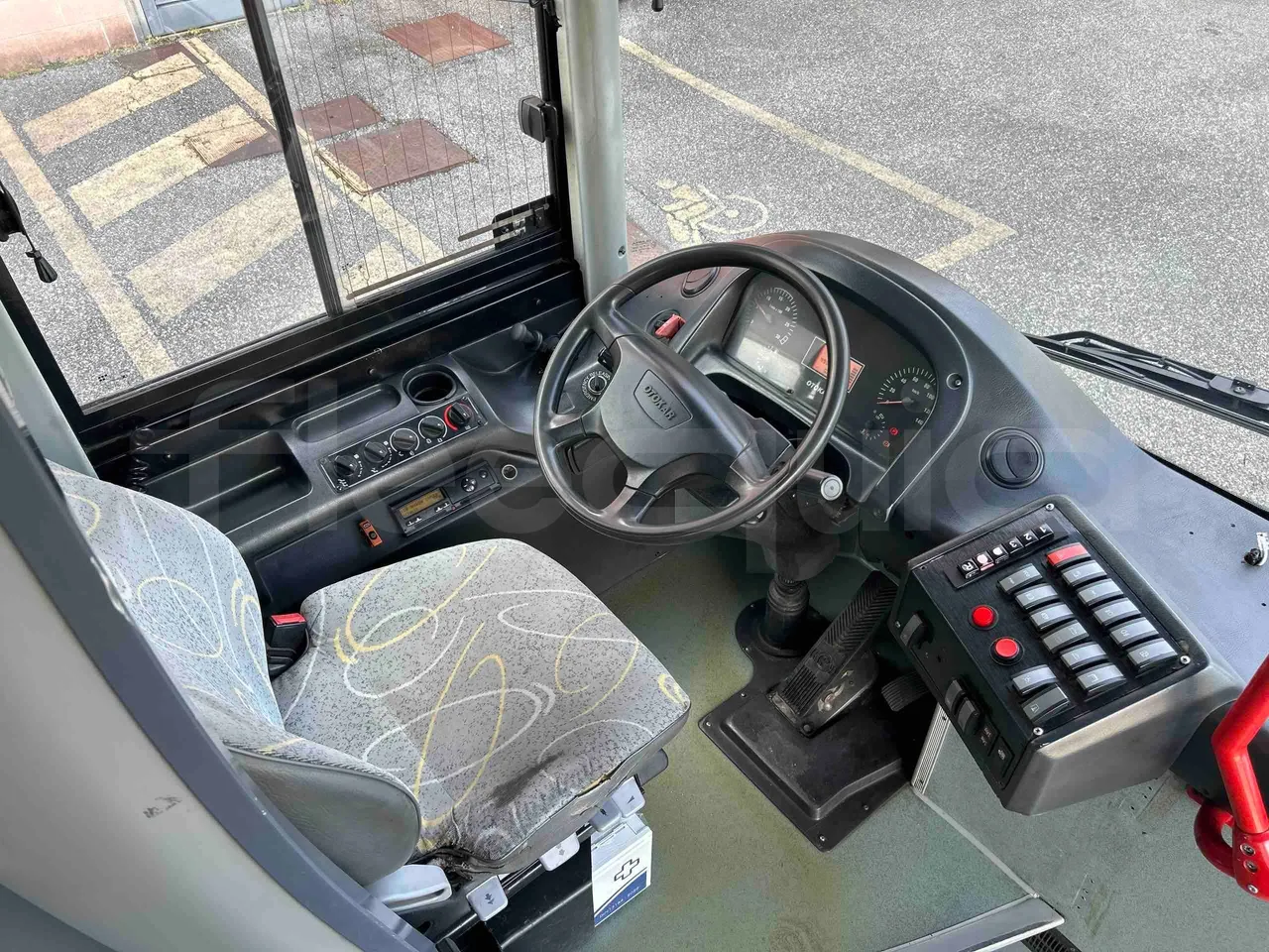 Otokar Vectio 250LE - Euro 5 - 184 kW  - 9,165 mt - buttons panels on
