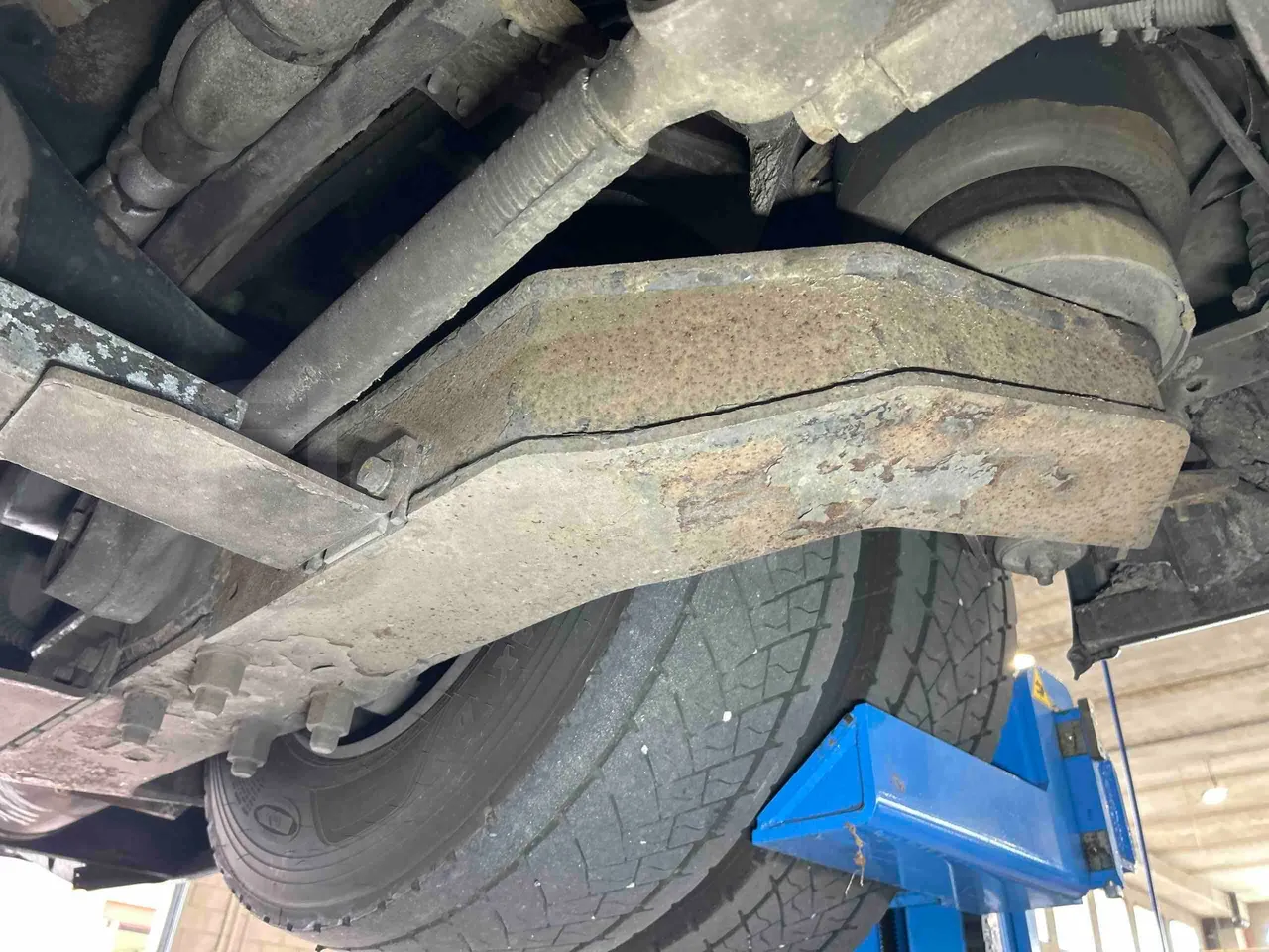 Otokar Vectio 250LE - Euro 5 - 184 kW  - 9,165 mt - axel 3  discs right