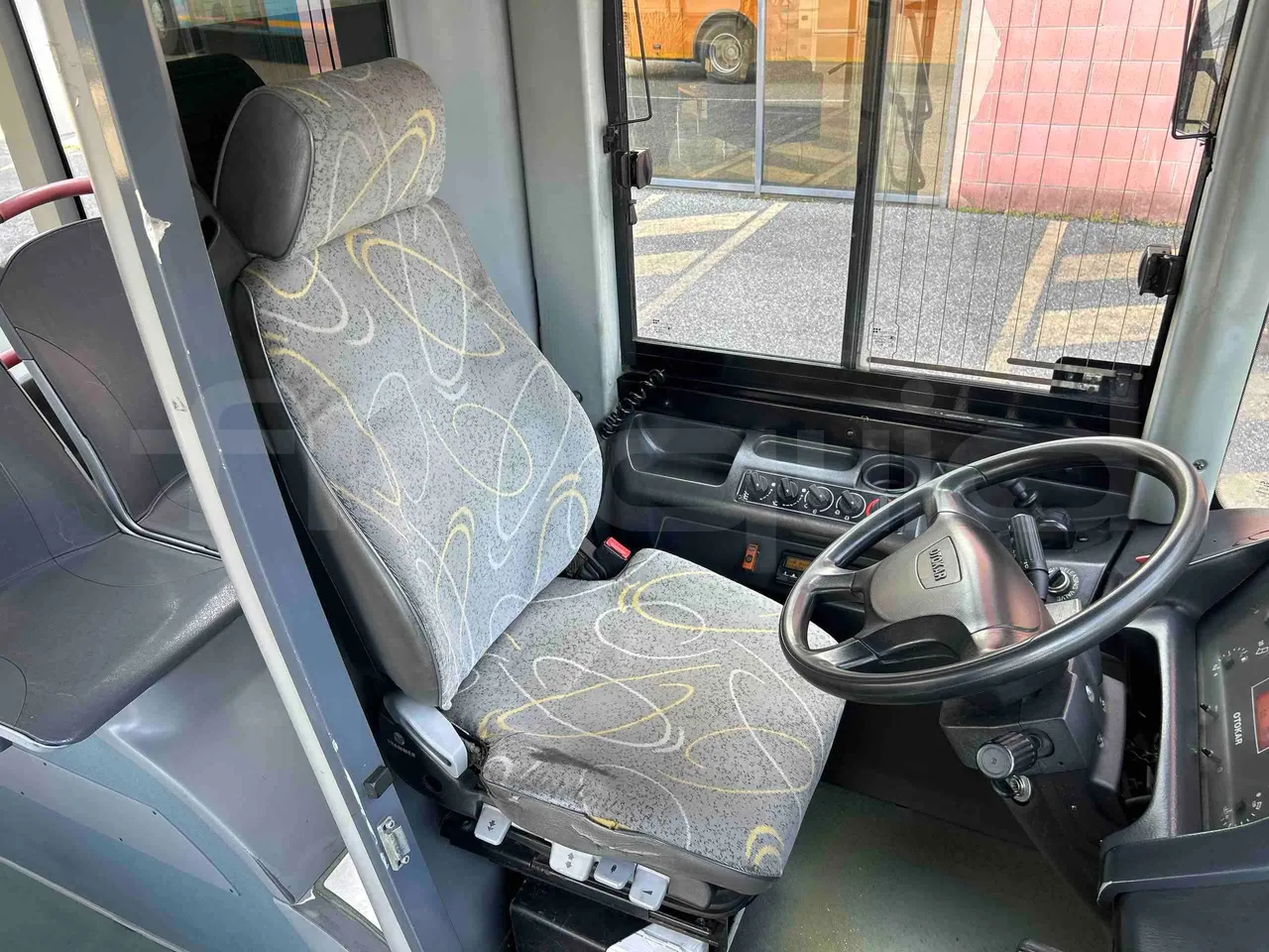 Otokar Vectio 250LE - Euro 5 - 184 kW  - 9,165 mt - driver's seat photo