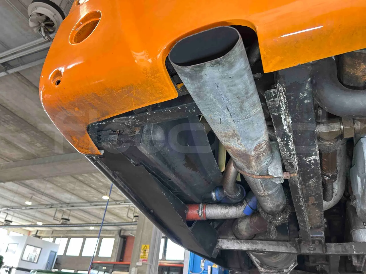 Otokar Vectio 250LE - Euro 5 - 184 kW  - 9,165 mt - exhaust photo