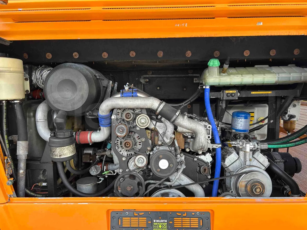 Otokar Vectio 250LE - Euro 5 - 184 kW  - 9,165 mt - rear hatch open
