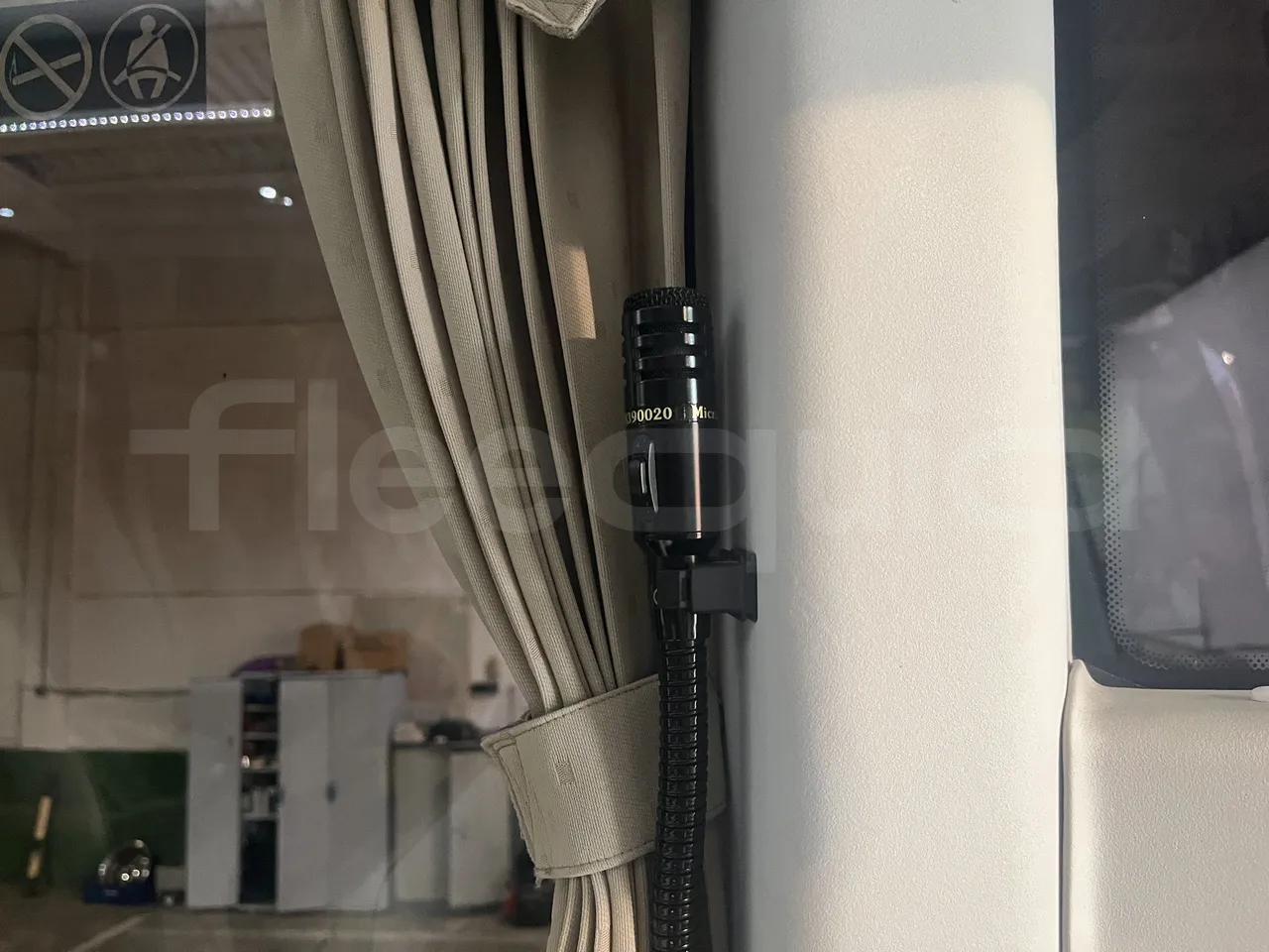 Irizar i6 - Driver Microphone