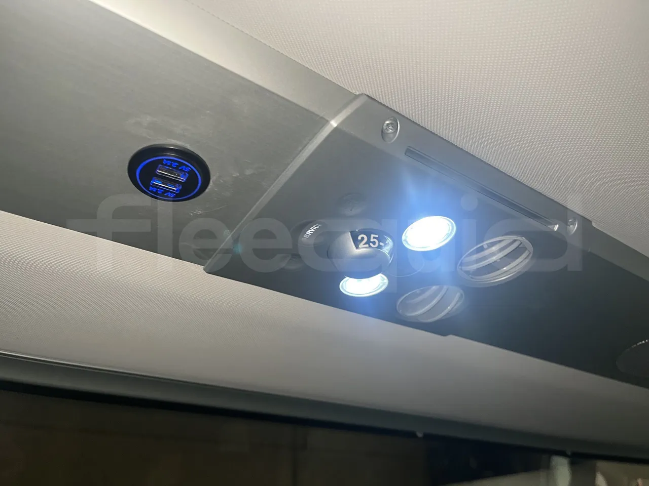 Irizar i6 - Usb Charging