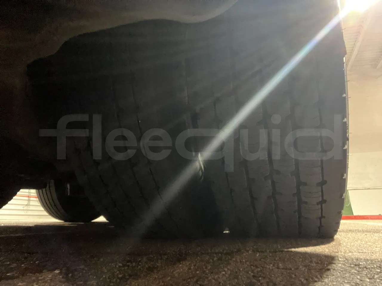 Irizar i6 - Second Axle Left Side: Tyre Tread