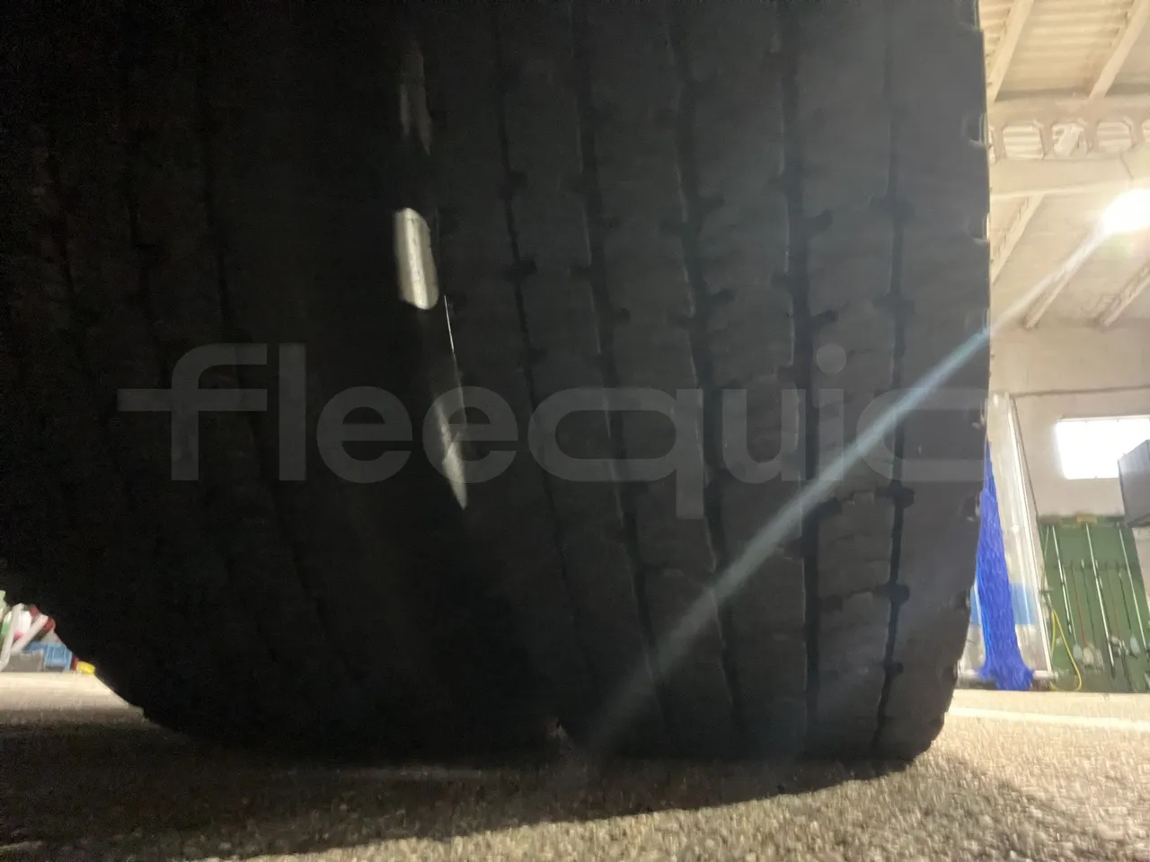 Irizar i6 - Second Axle Right Side: Tyre Tread