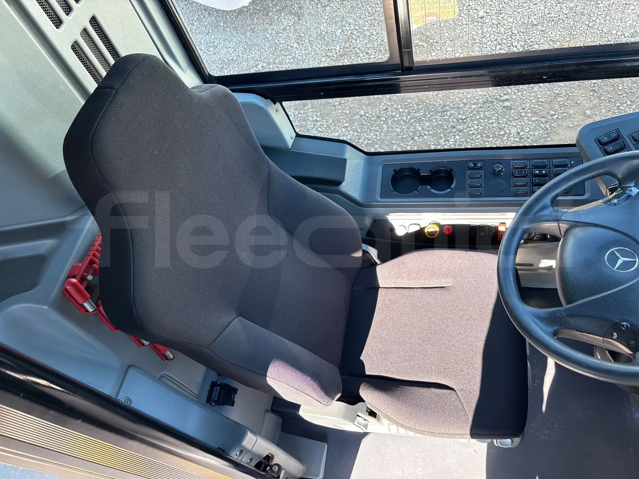 Mercedes-Benz Citaro 628 02 - Euro6 - 220kW - 12.135mt - driver's seat photo