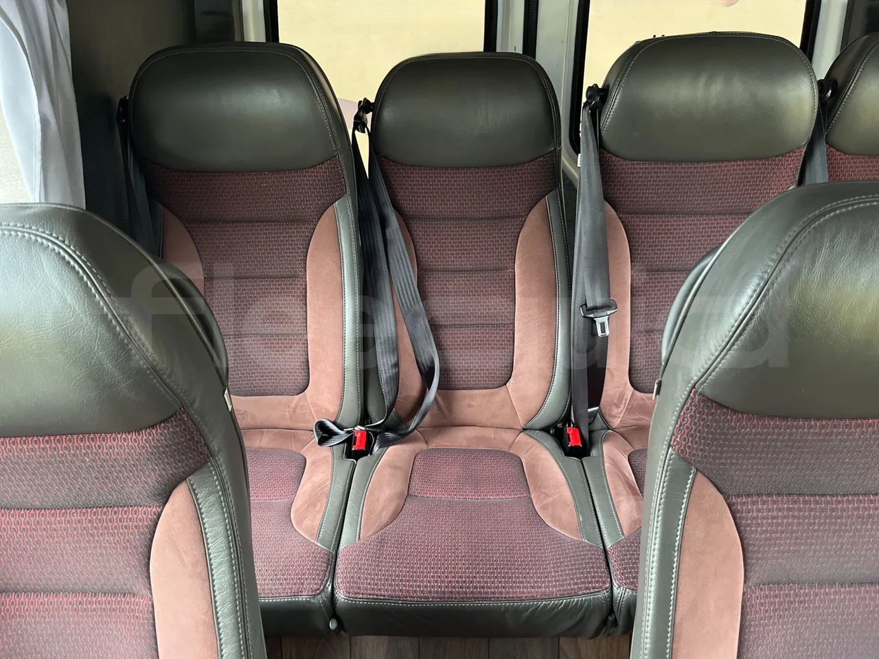 Mercedes-Benz Altas Tourline L - Seats
