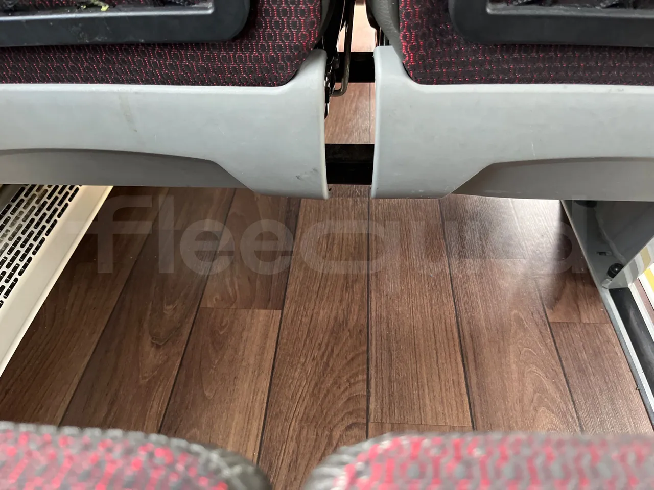 Mercedes-Benz Altas Tourline L - Footrest