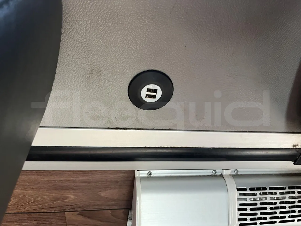 Mercedes-Benz Altas Tourline L - Roof Hatch 2