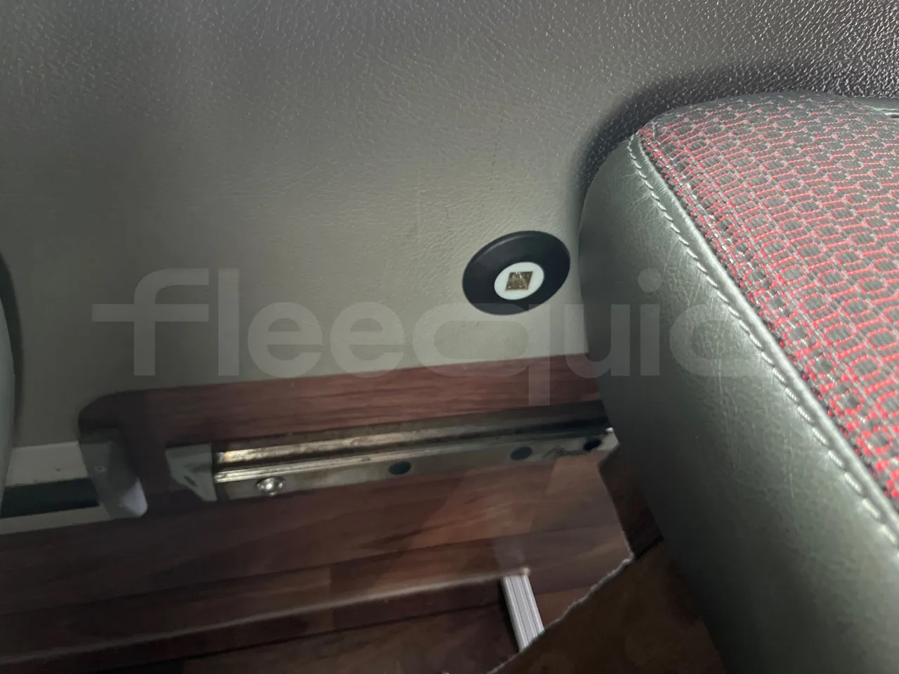 Mercedes-Benz Altas Tourline L - Roof Hatch 3