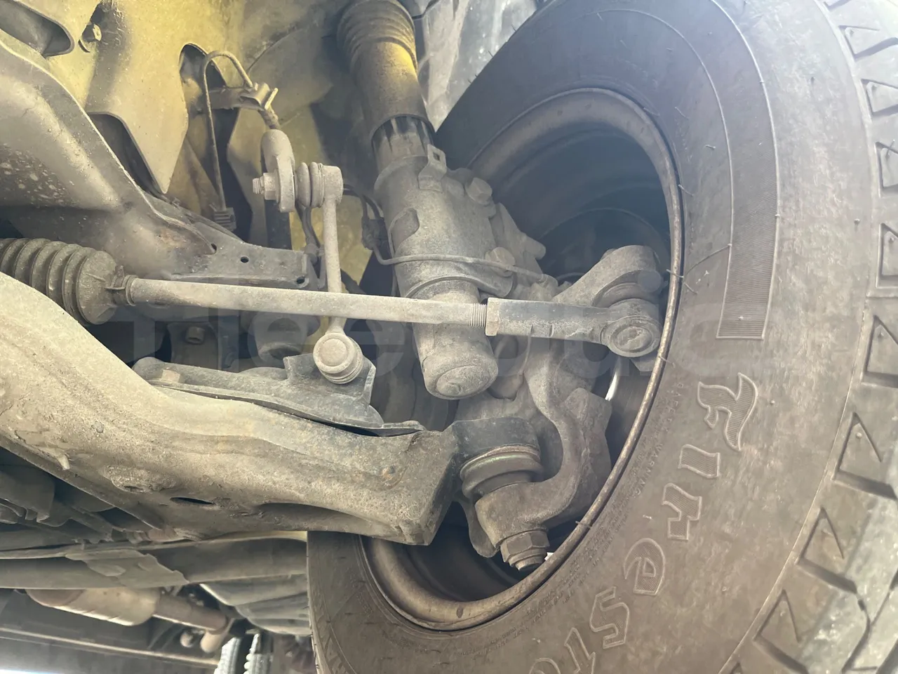 Mercedes-Benz Altas Tourline L - First Axle Left Side