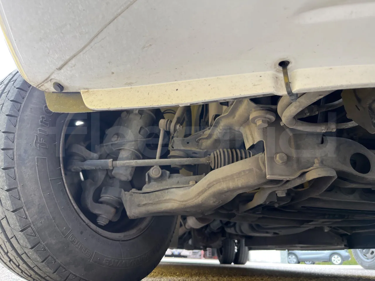 Mercedes-Benz Altas Tourline L - First Axle Right Side