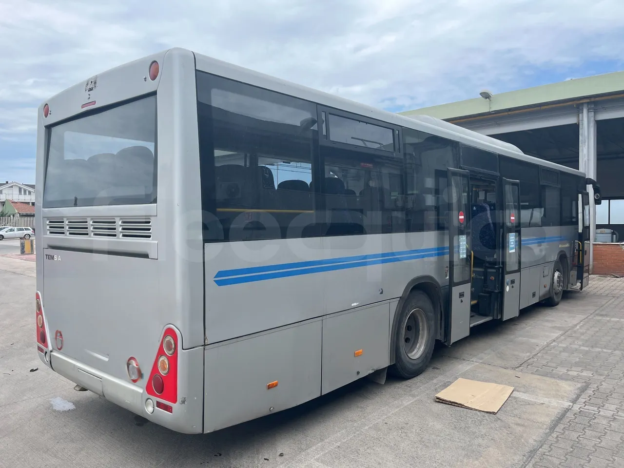 Temsa Tourmalin - 3/4 right rear doors open