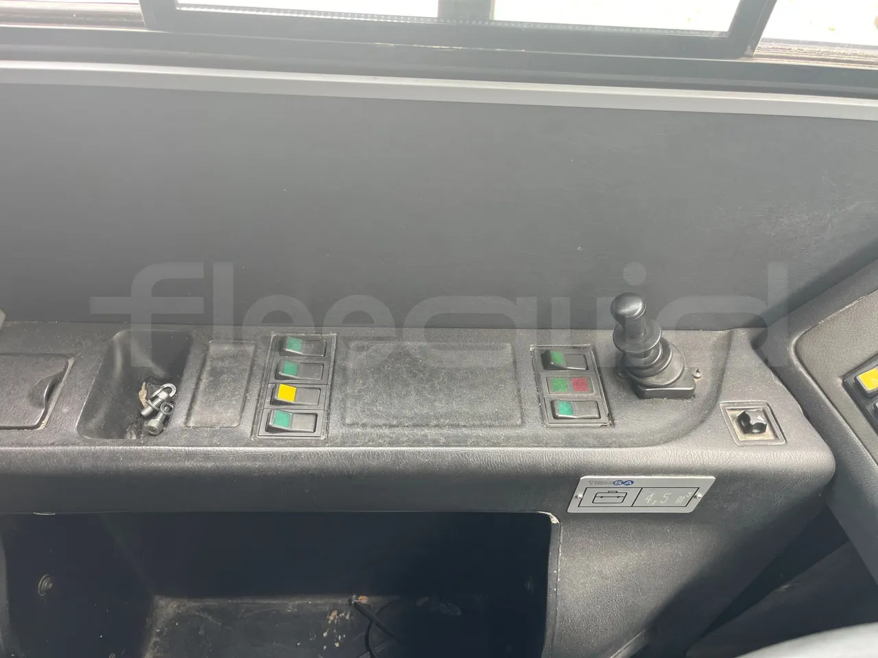 Temsa Tourmalin - radio accessories photo