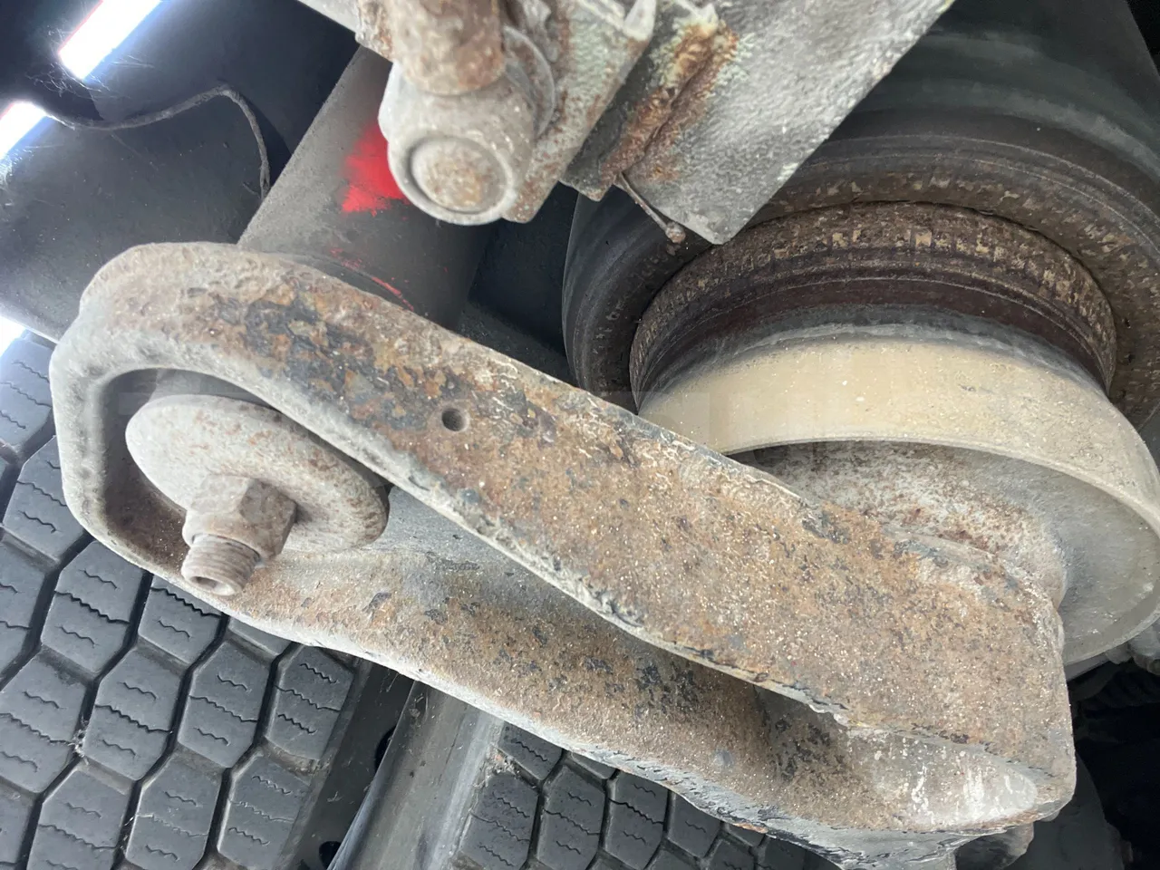 Temsa Tourmalin - axle 2 shock absorbers 1 right