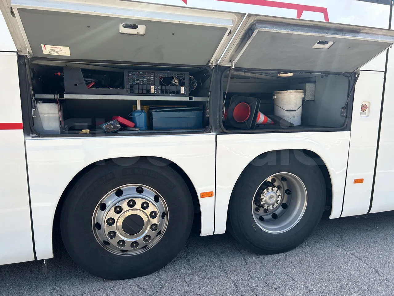 Setra S415 - Image