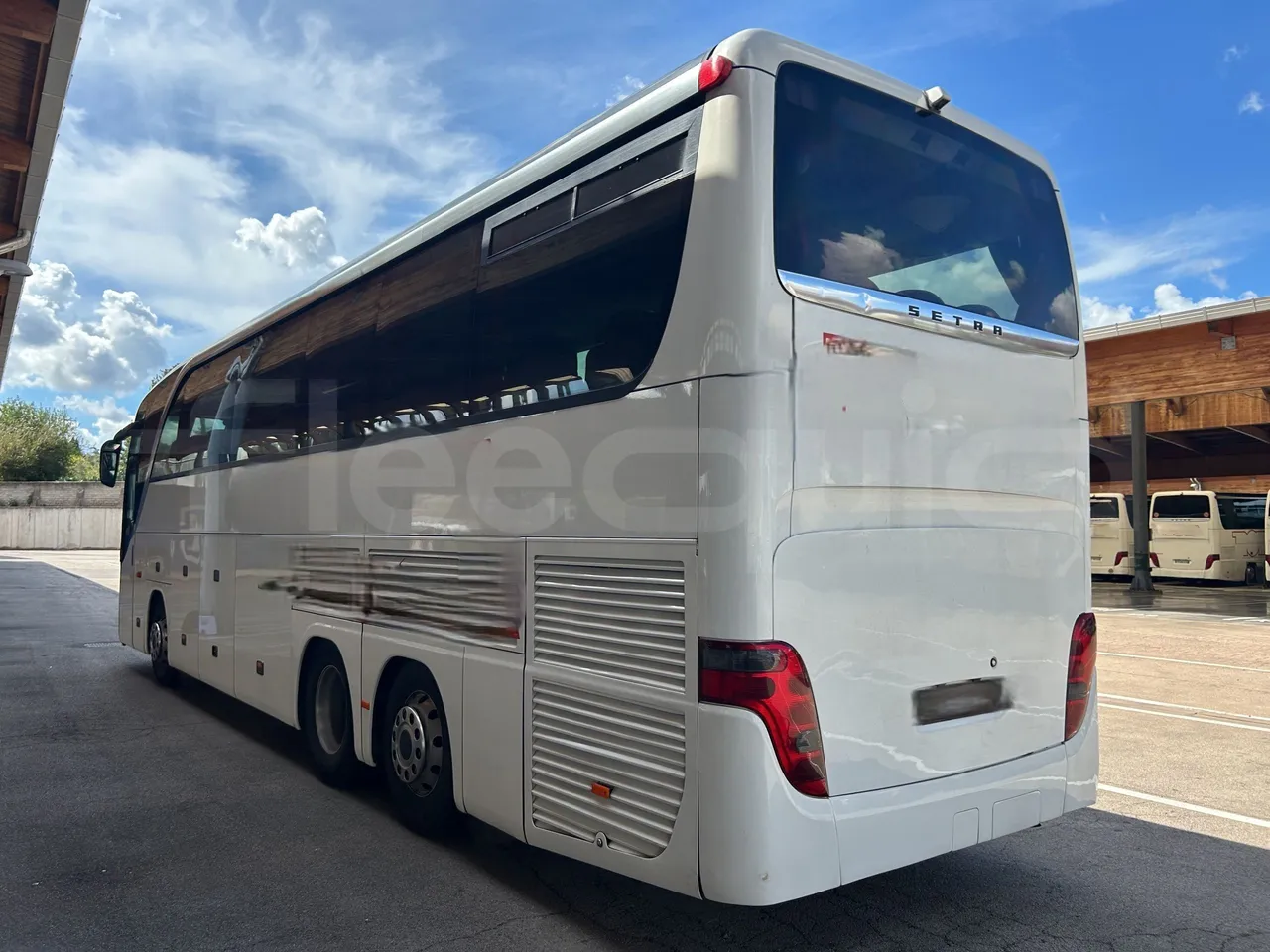 Setra S415 - 3/4 Rear Left Side