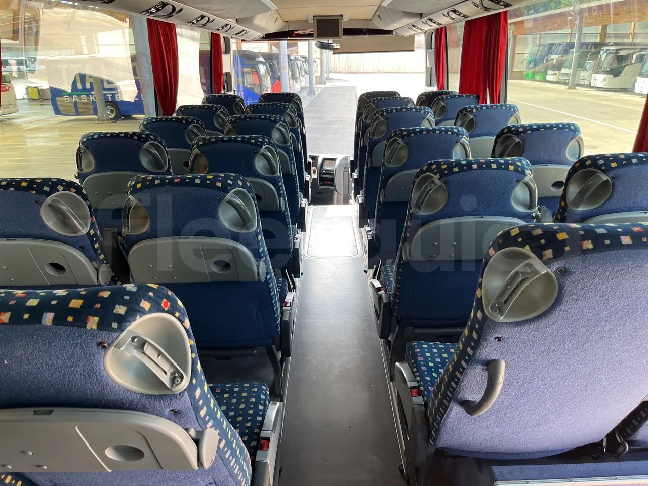 Setra S415 - Forward Seats From Middle Position